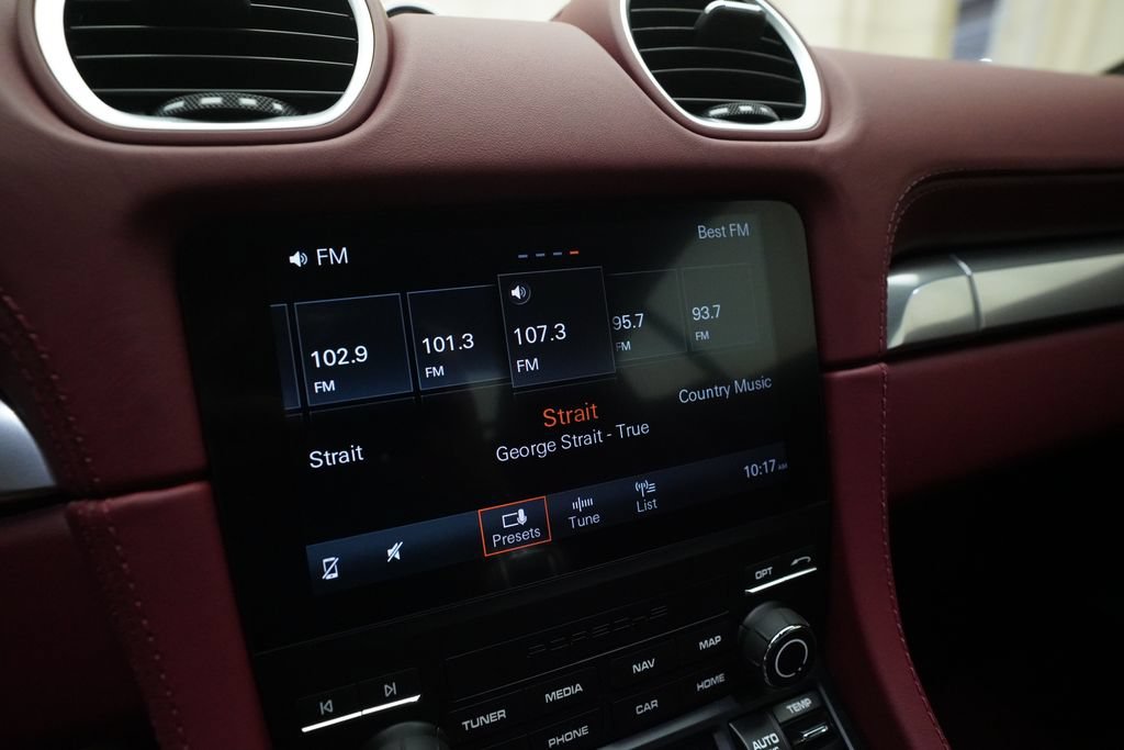 Certified 2025 Porsche 718 Cayman GTS RWD image 22