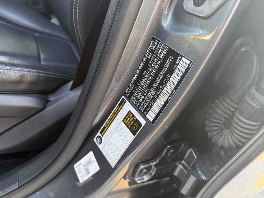 Used 2022 Mercedes-Benz GLC 300 w/ Premium Package Lite image 32