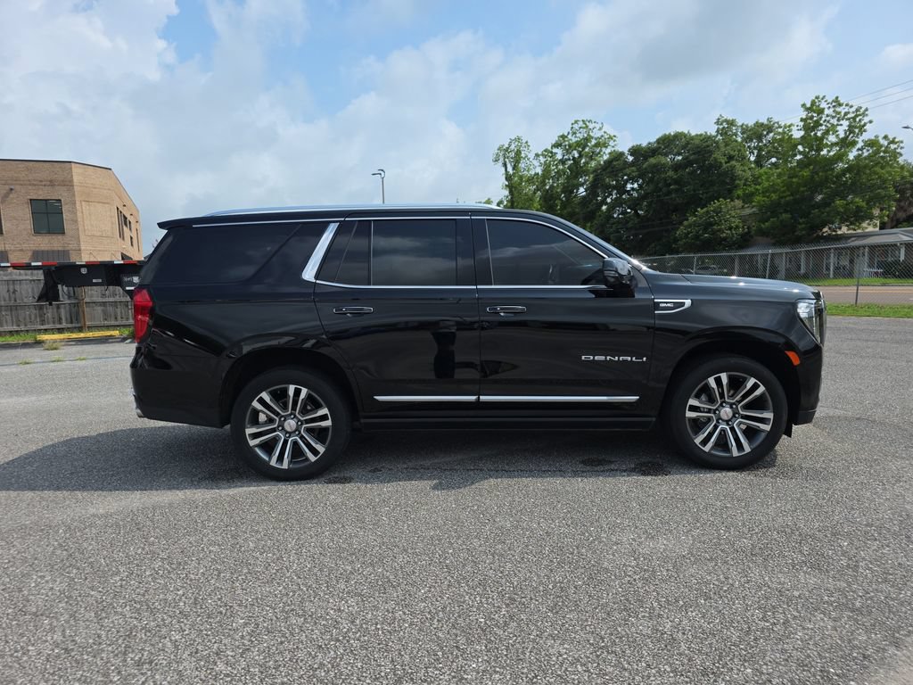 Used 2021 GMC Yukon Denali w/ Denali Premium Package RWD image 7