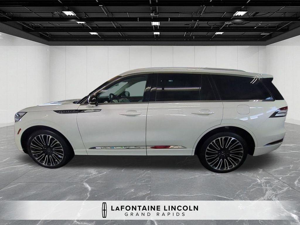 Certified 2023 Lincoln Aviator Black Label w/ Dynamic Handling Package image 2