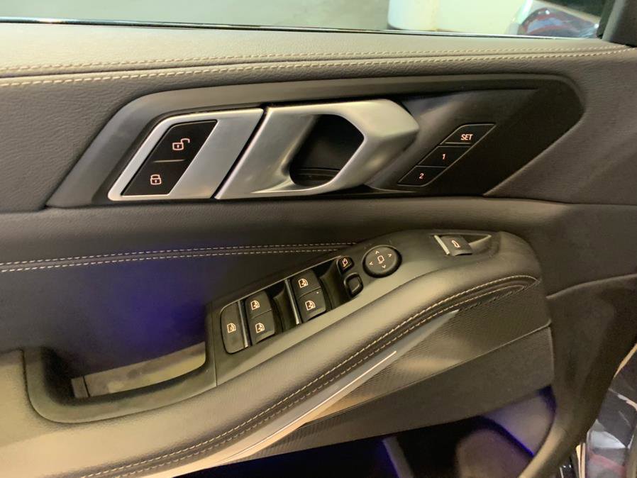 Used 2022 BMW X5 xDrive40i w/ M Sport Package image 13