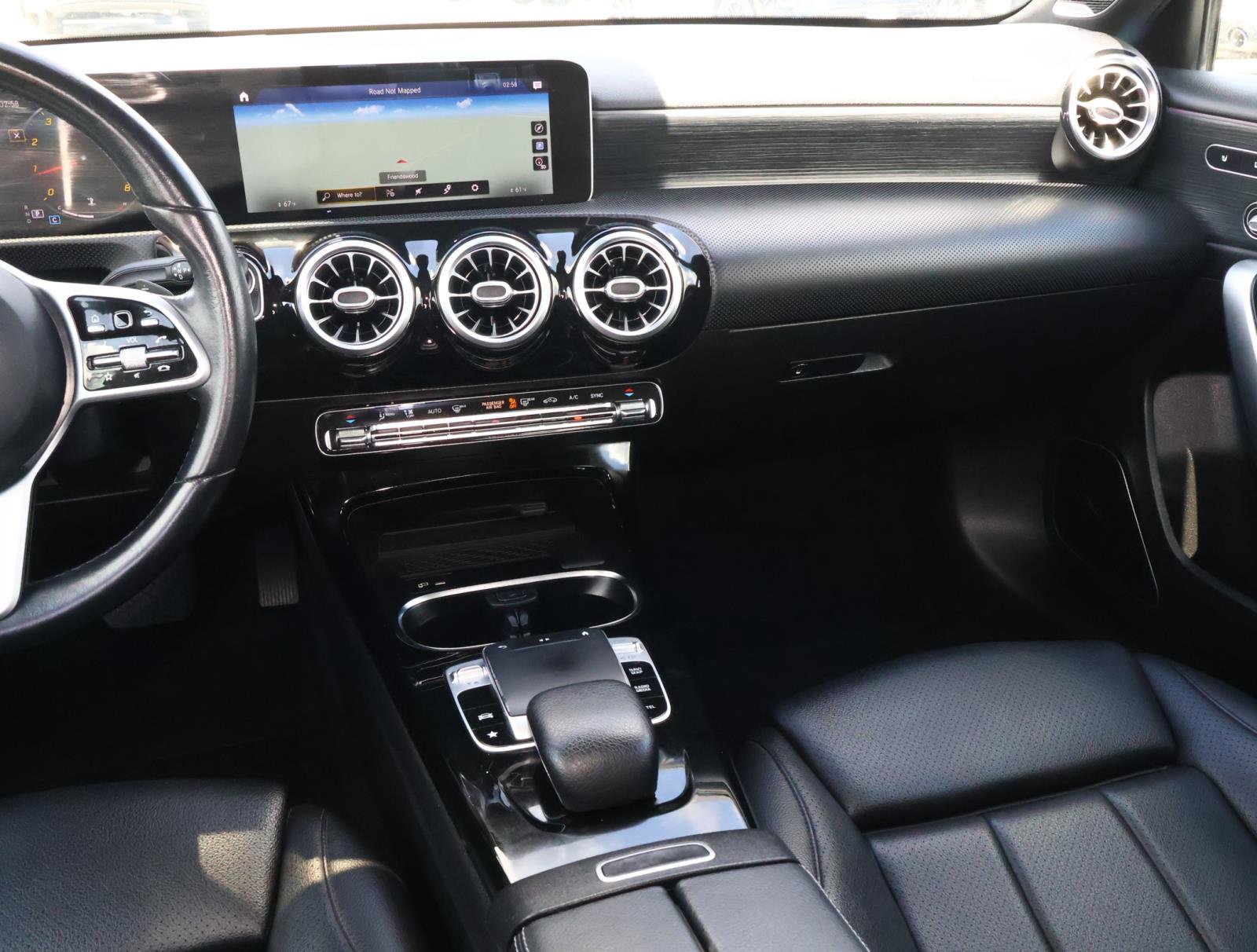 Used 2020 Mercedes-Benz A 220 image 10