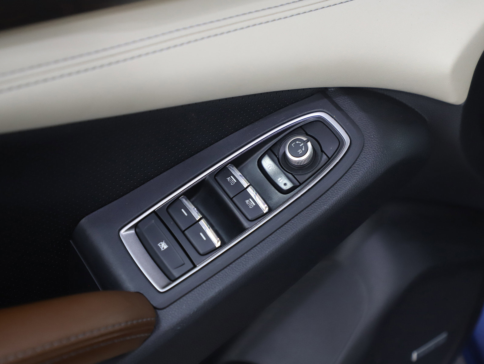 Used 2019 Subaru Ascent Touring w/ Popular Package #3 image 22