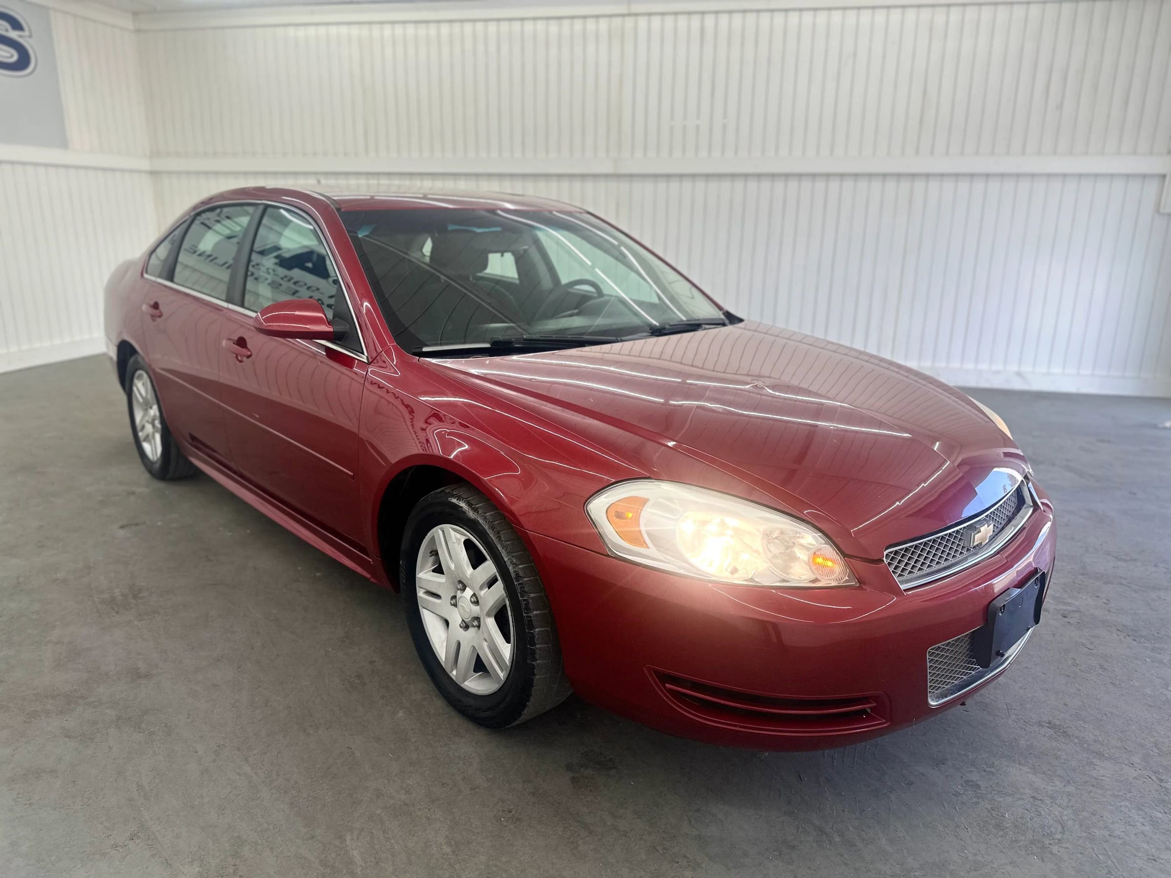 Used 2015 Chevrolet Impala LT w/ LT Sunroof Package image 3