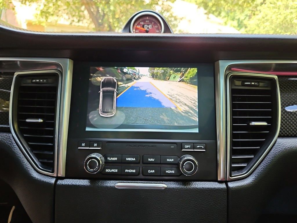 Used 2018 Porsche Macan GTS image 22