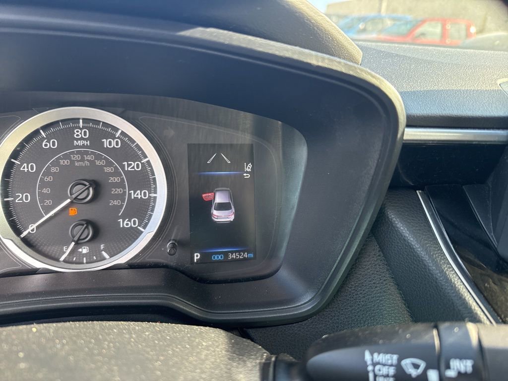 Used 2022 Toyota Corolla LE image 16