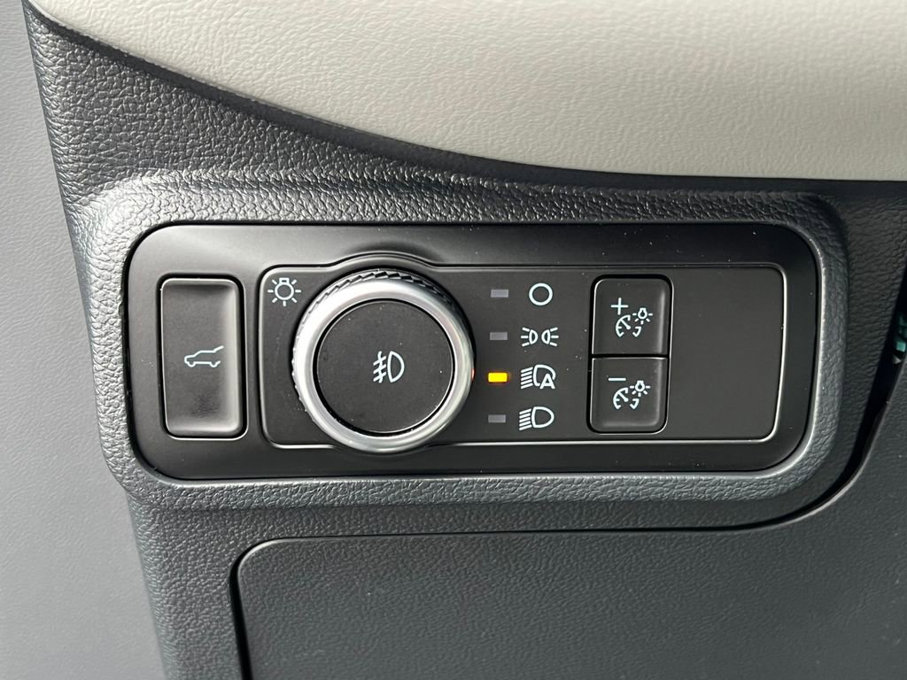 Used 2026 Ford Explorer Active w/ Active Comfort Package image 18