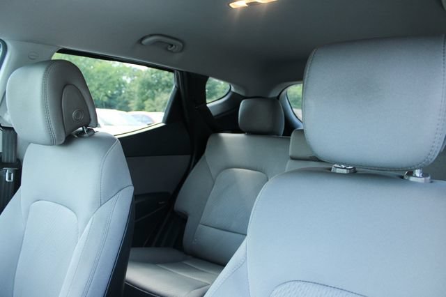Used 2018 Hyundai Santa Fe Sport w/ 2.4L Value Package 02 FWD image 14