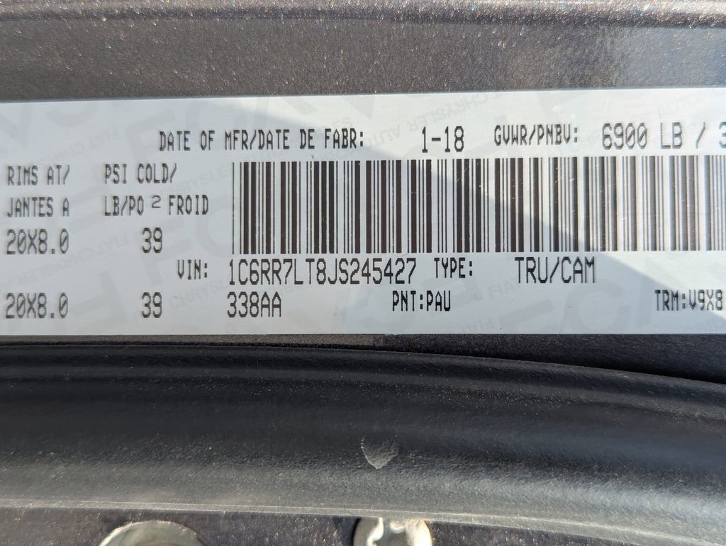Used 2018 RAM 1500 SLT AWD/4WD image 19