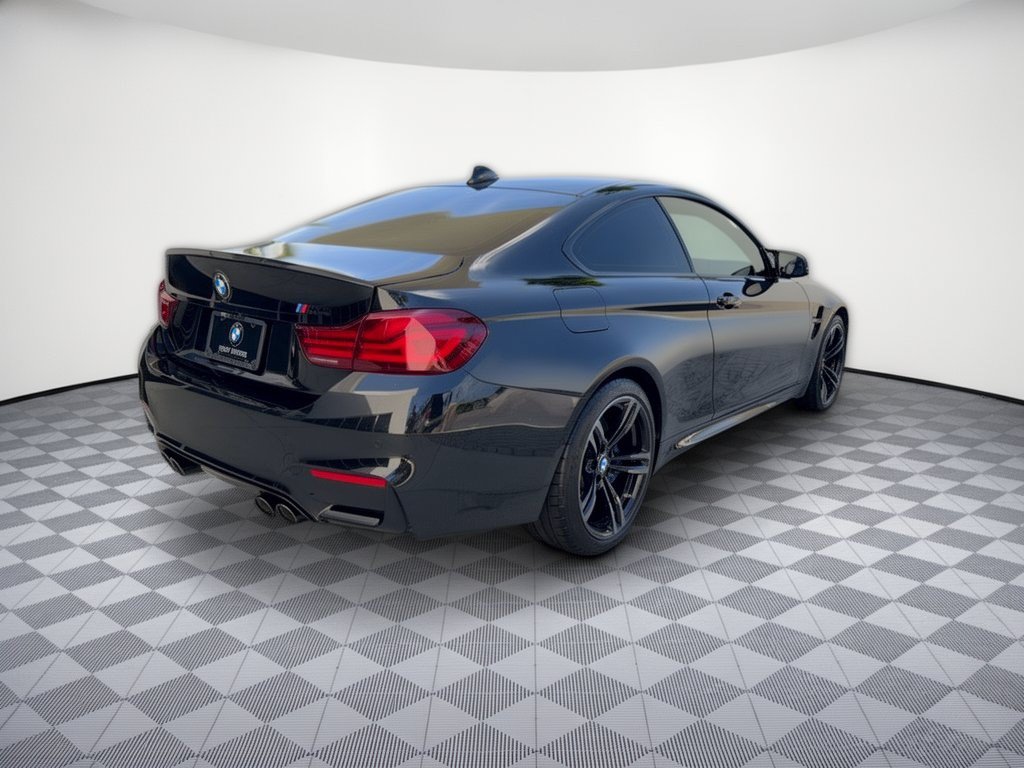 Used 2020 BMW M4 Coupe w/ Competition Package RWD image 9