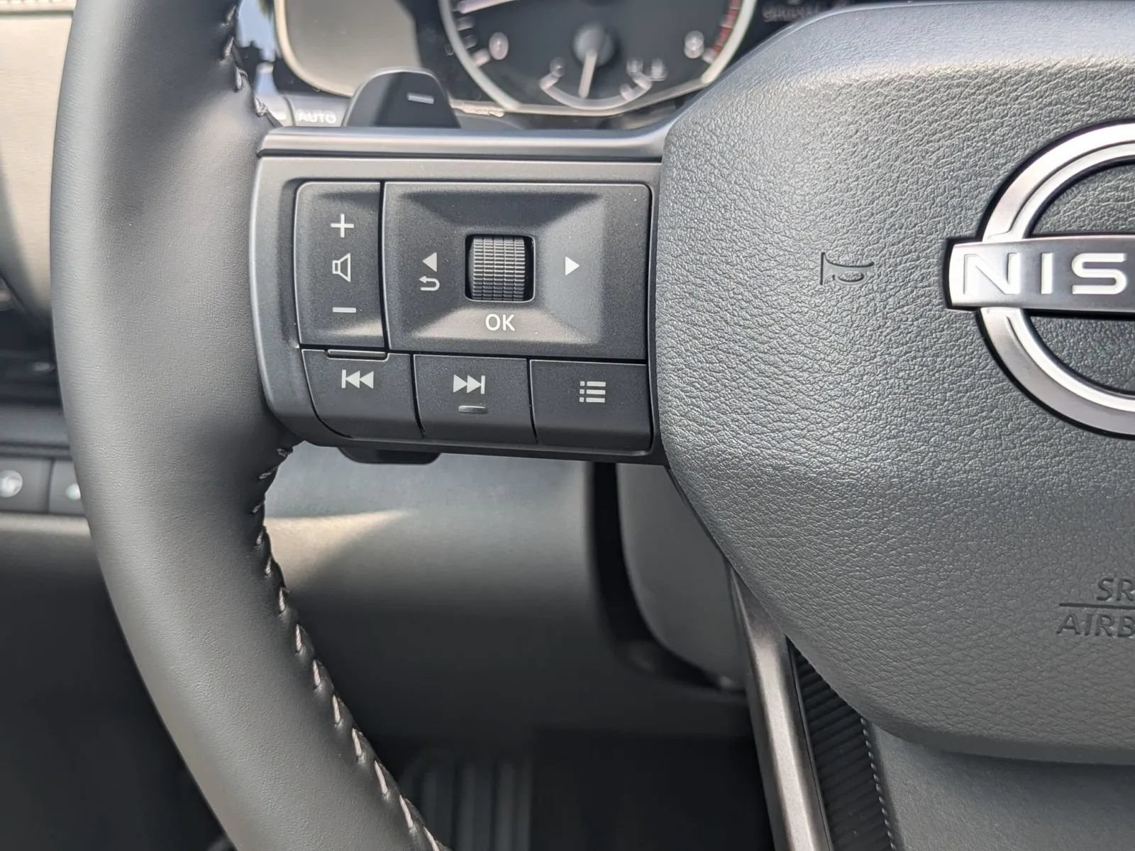 New 2026 Nissan Pathfinder SV FWD image 17