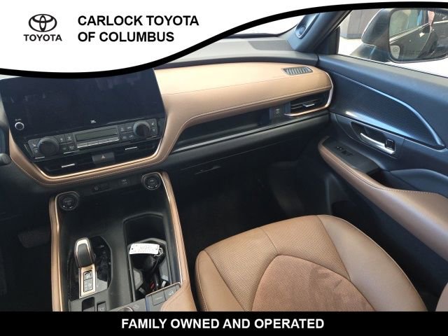 Used 2024 Toyota Grand Highlander AWD Hybrid image 19