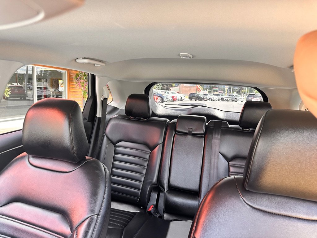 Used 2024 Ford Edge SEL image 41