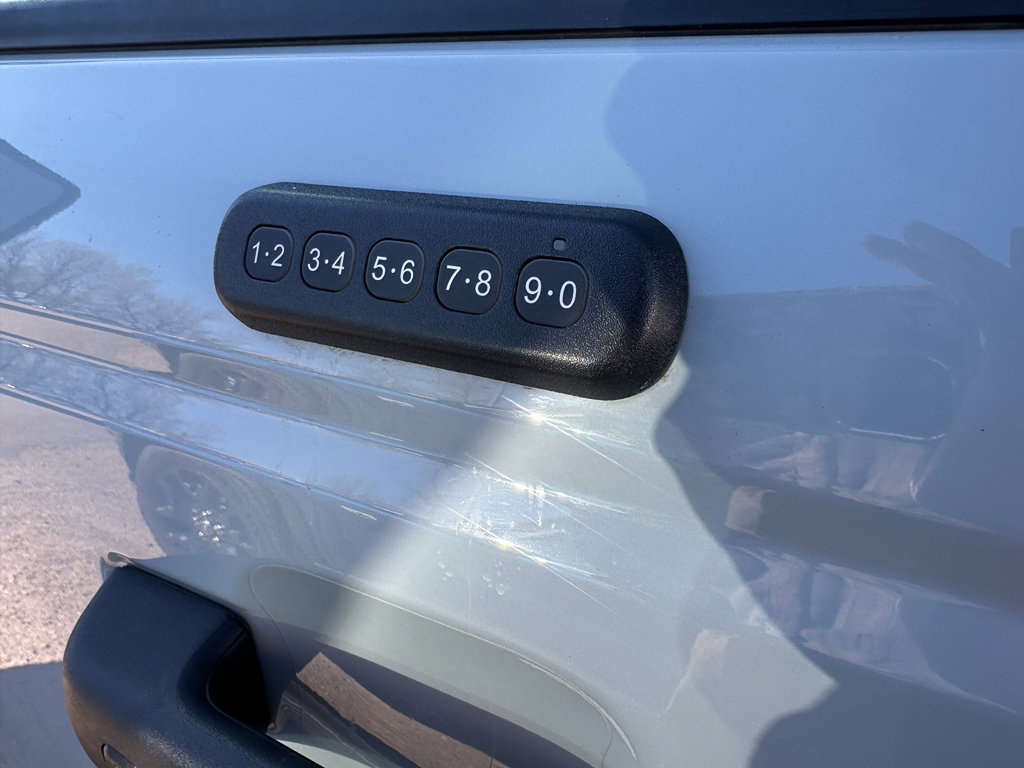 Used 2021 Ford Bronco Badlands AWD/4WD image 17