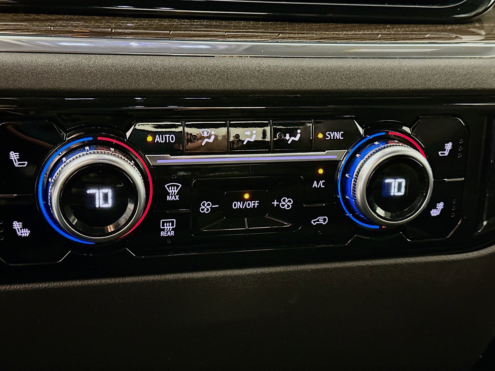 Used 2024 GMC Sierra 1500 Elevation image 22