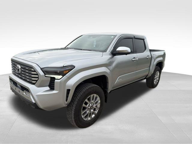 Used 2024 Toyota Tacoma Limited w/ Limited Package (LT) AWD/4WD image 10