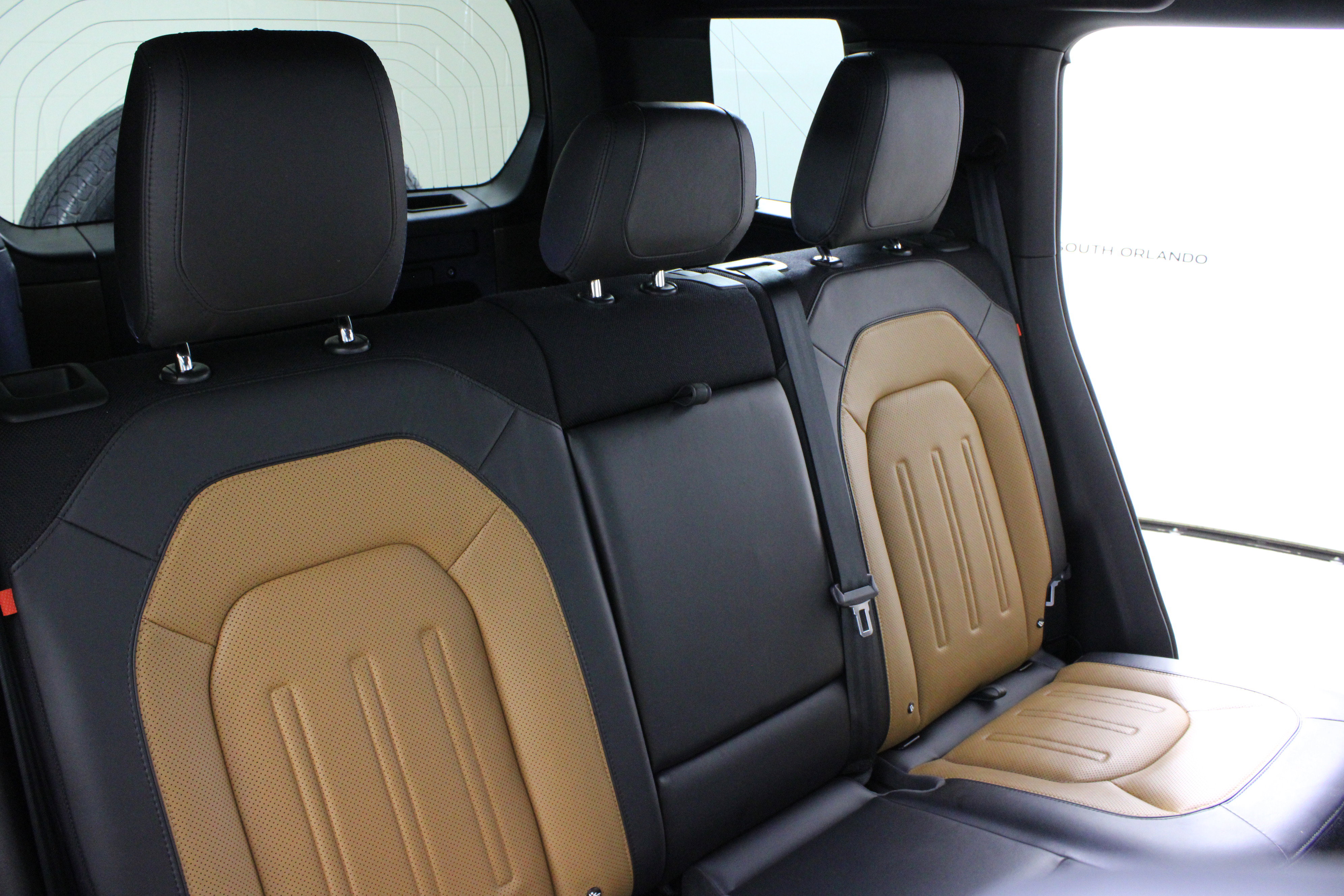 Used 2020 Land Rover Defender 110 X image 16