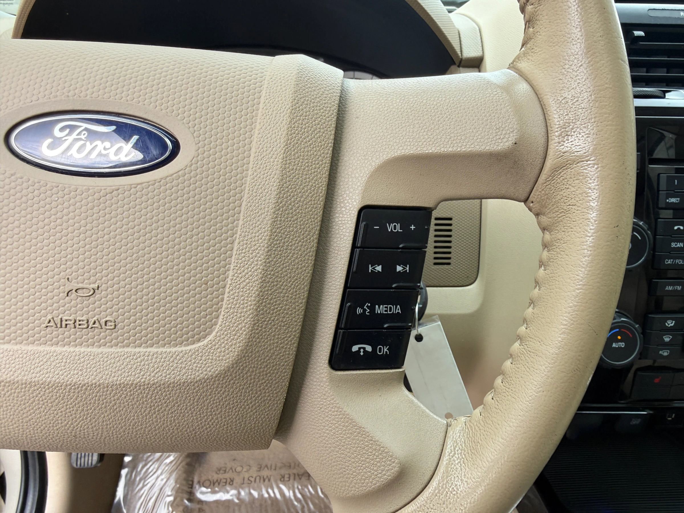 Used 2012 Ford Escape Limited AWD/4WD image 14