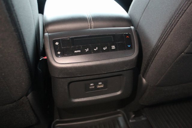 Used 2023 Nissan Pathfinder SV w/ SV Premium Package image 32