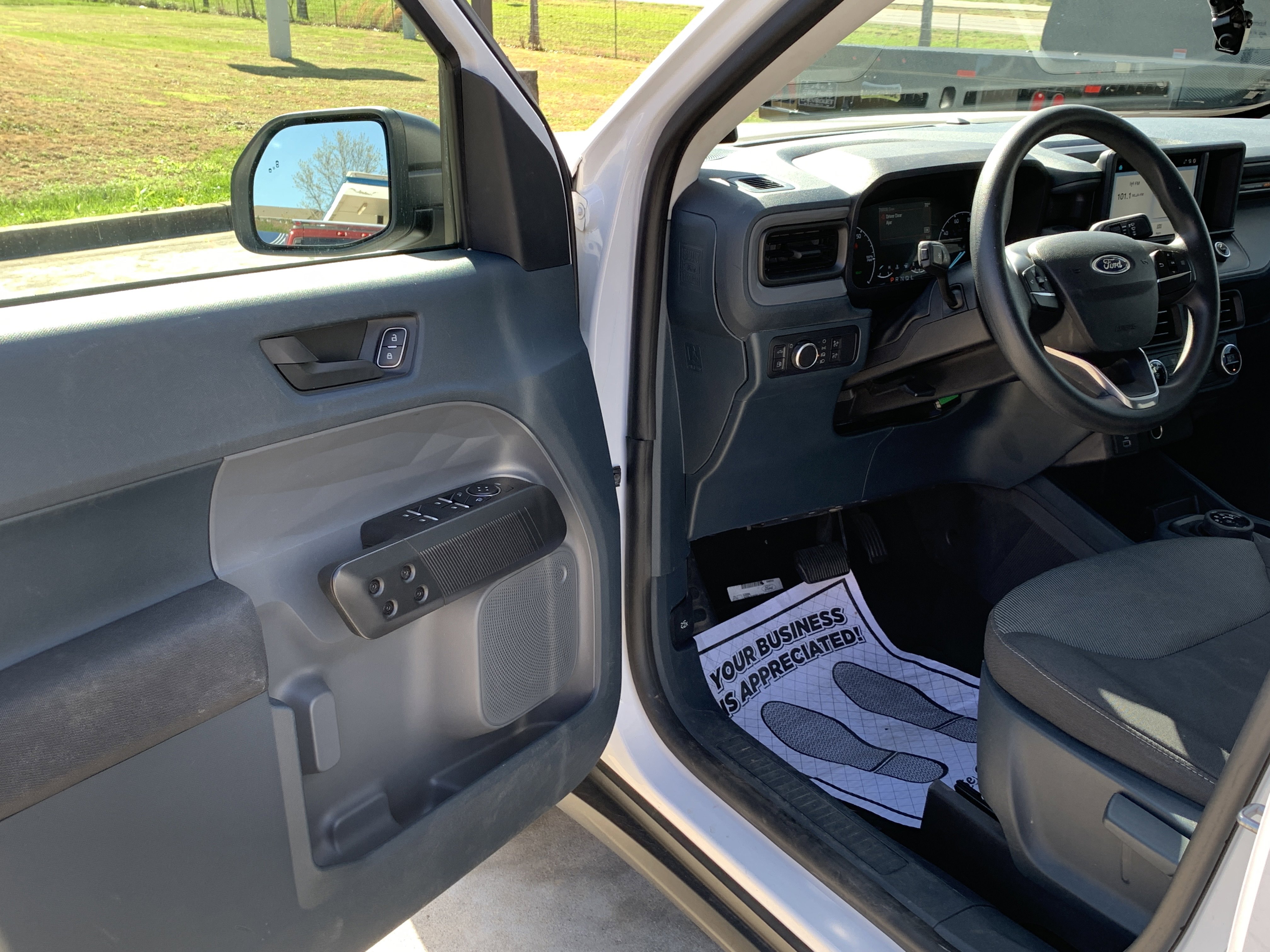 Used 2022 Ford Maverick XL FWD image 9