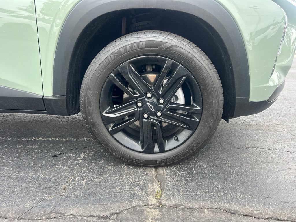 Certified 2024 Chevrolet Trax ACTIV FWD image 13