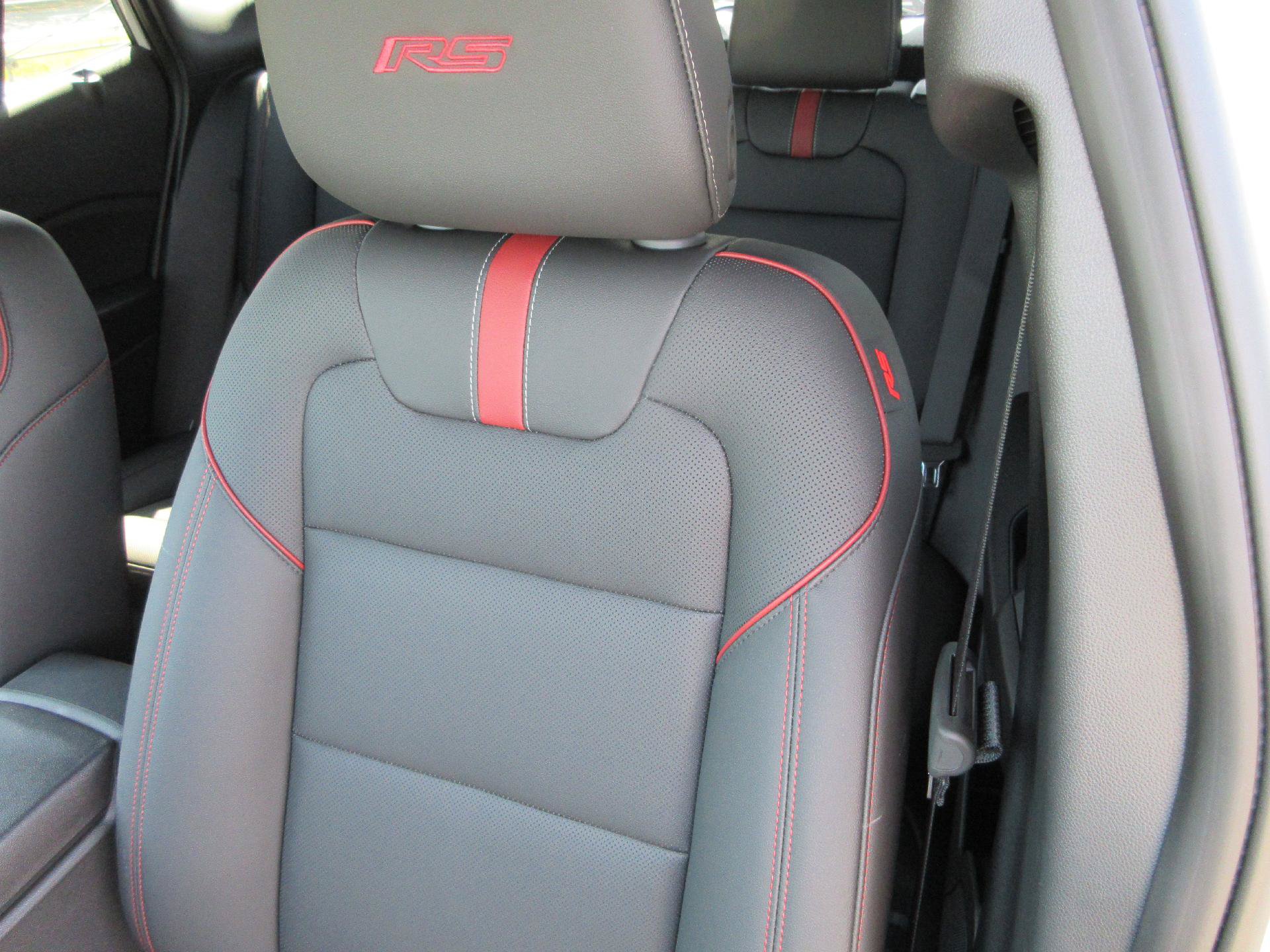 New 2026 Chevrolet Trax RS w/ Sunroof Package FWD image 12
