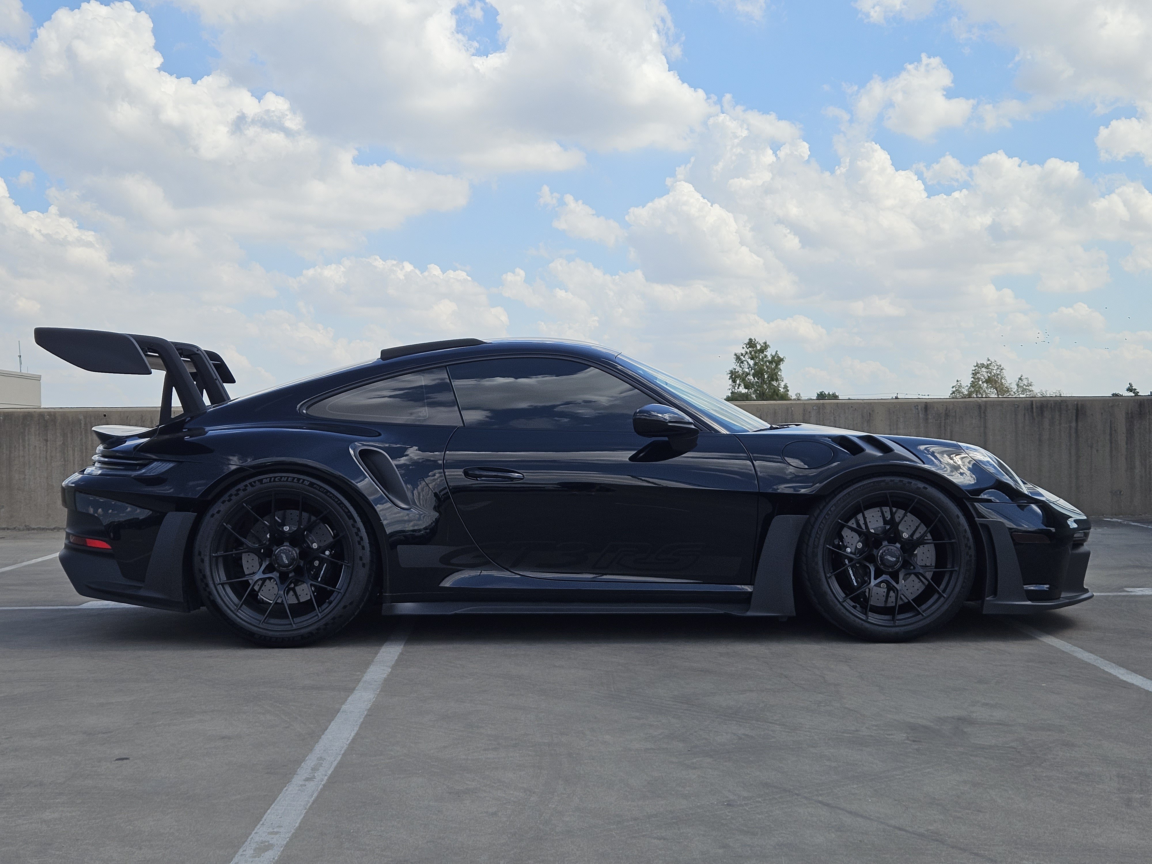 Certified 2025 Porsche 911 GT3 RS RWD image 9
