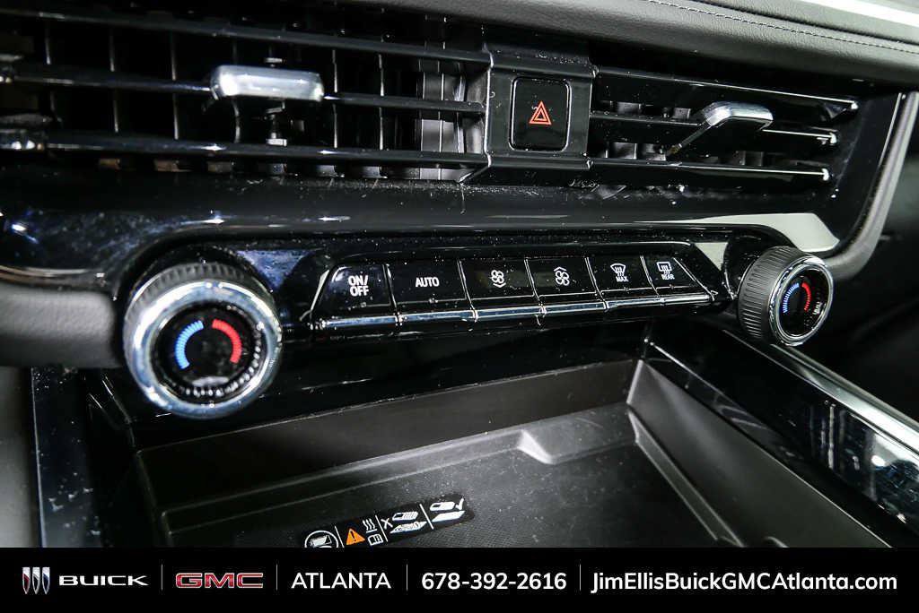 Used 2025 Chevrolet Tahoe LT AWD/4WD image 16