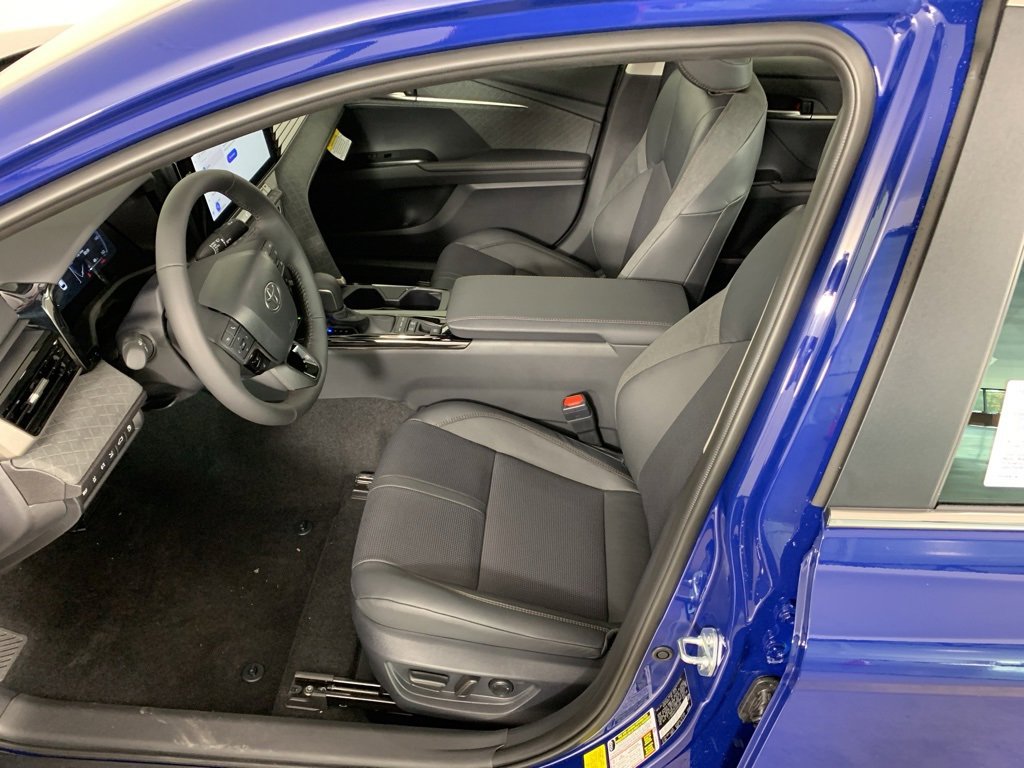 New 2026 Toyota Camry XLE w/ Premium Plus Package image 28