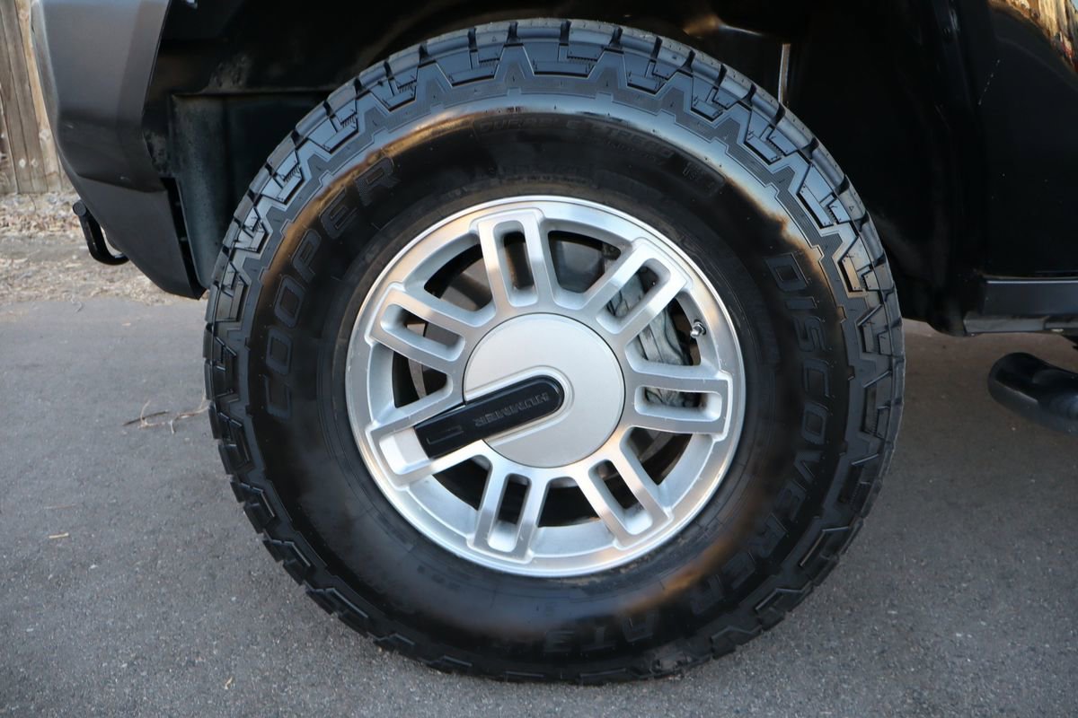 Used 2006 HUMMER H3 w/ Chrome Appearance Package image 39