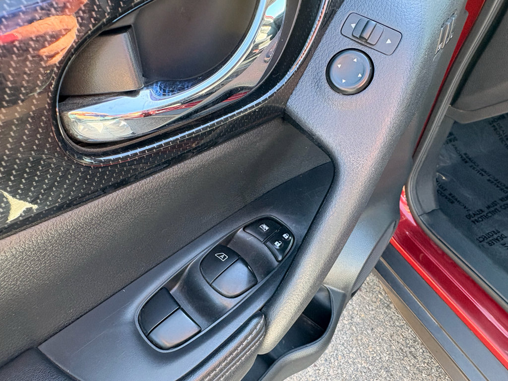 Used 2020 Nissan Rogue SL image 15