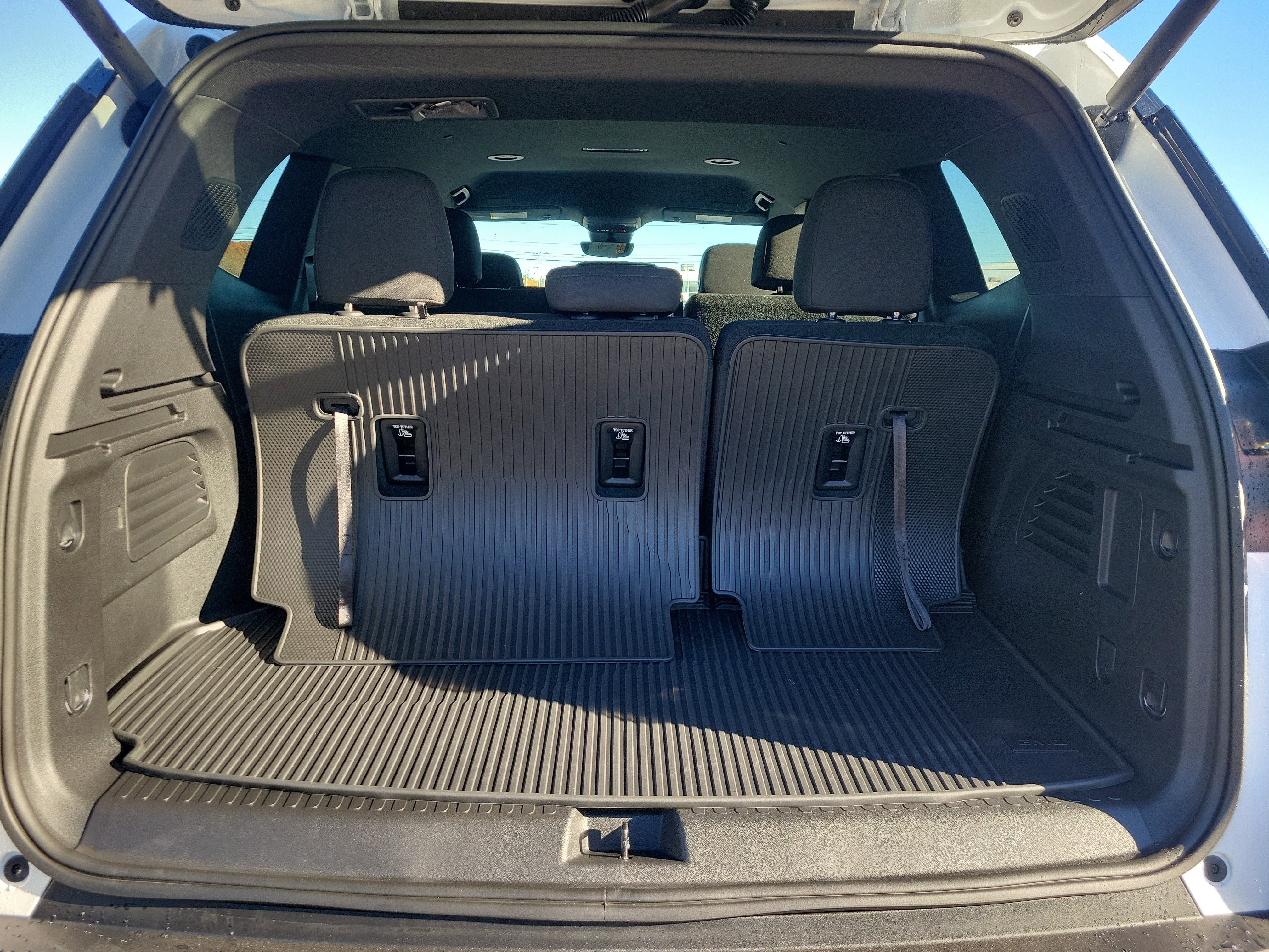 New 2026 GMC Acadia Elevation w/ LPO, Floor Liner Package AWD/4WD image 16