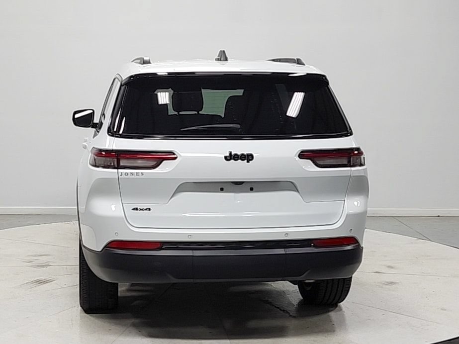 Used 2024 Jeep Grand Cherokee L Laredo AWD/4WD image 6