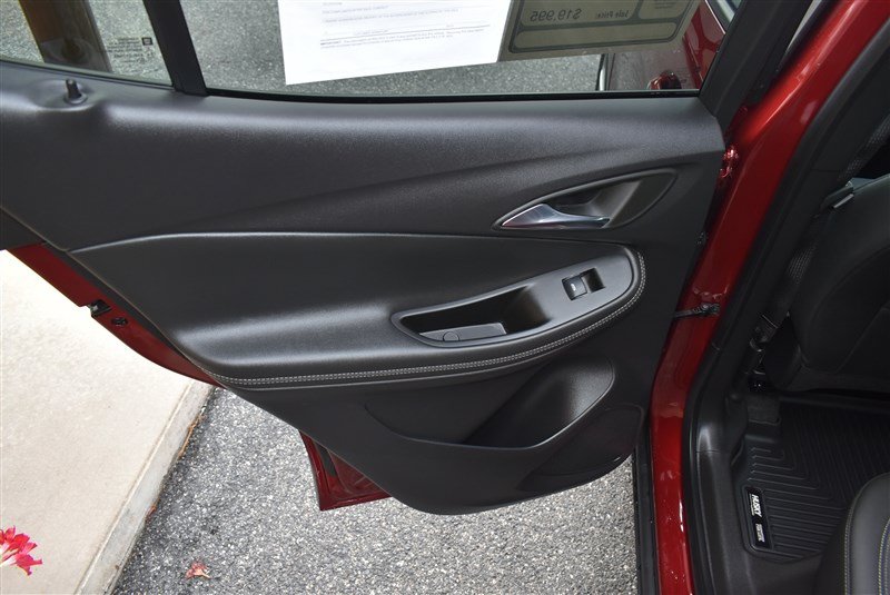 Used 2023 Buick Encore GX Preferred w/ Cold Weather Comfort Package FWD image 20