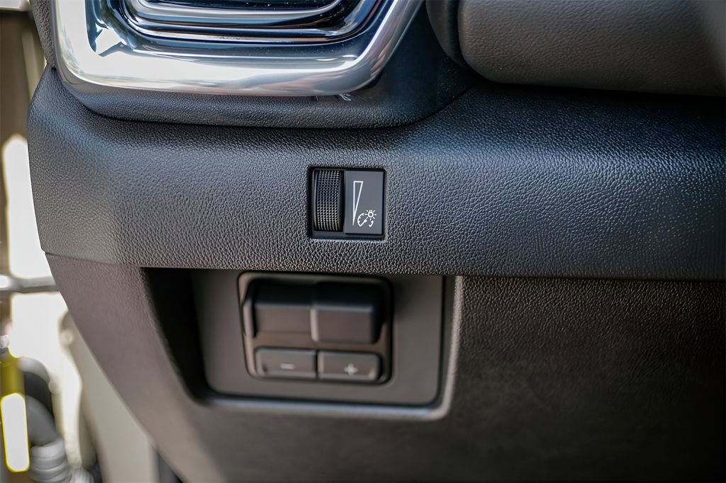 Used 2024 GMC Canyon Elevation w/ Convenience Package image 20