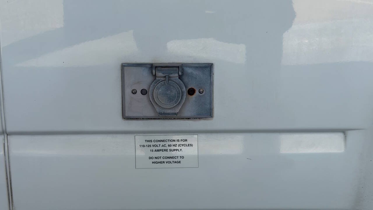 Used 1997 Volkswagen Eurovan Camper FWD image 30