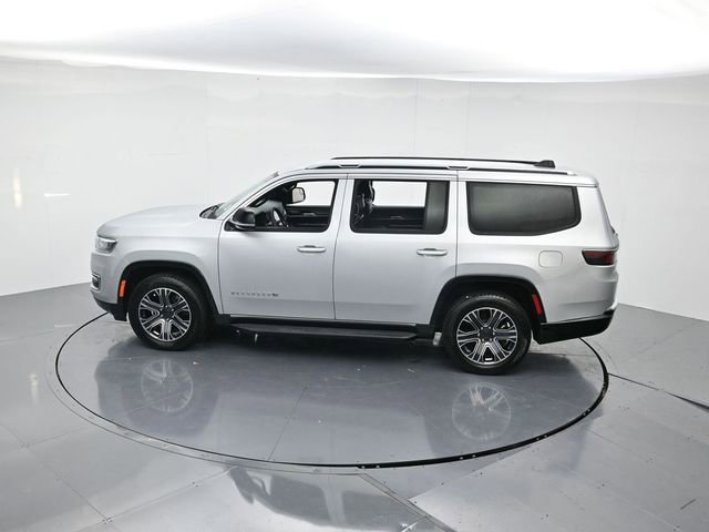 Used 2024 Jeep Wagoneer Series II w/ Flexible Seating Group image 38