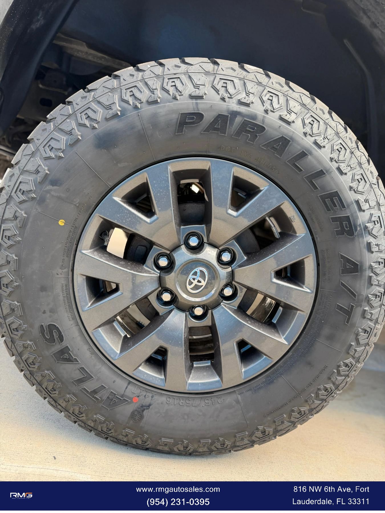 Used 2021 Toyota Tacoma SR5 image 3