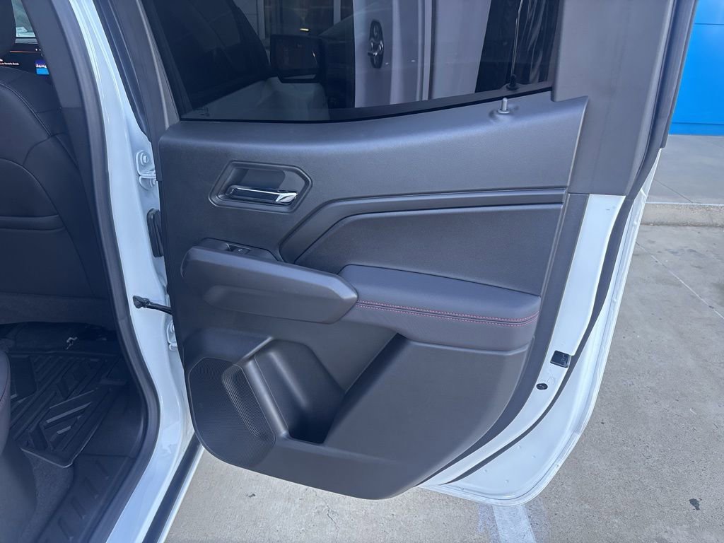 Used 2025 Chevrolet Colorado Z71 w/ Technology Package image 49