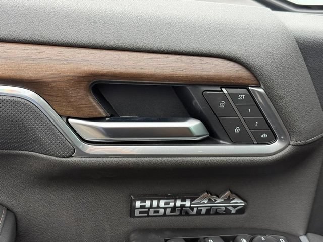 New 2026 Chevrolet Silverado 1500 High Country AWD/4WD image 13
