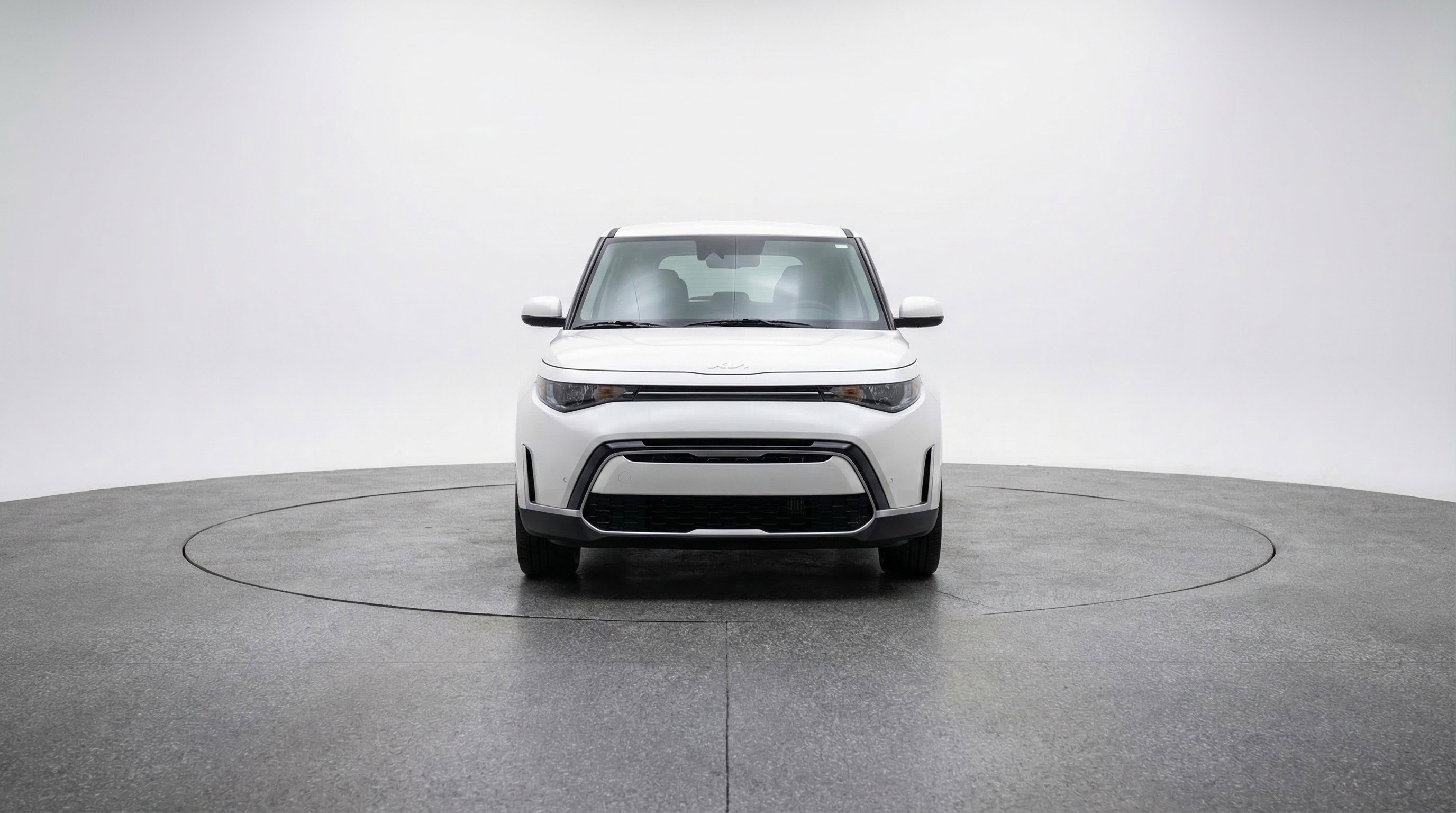 Used 2025 Kia Soul LX w/ LX Technology Package image 2