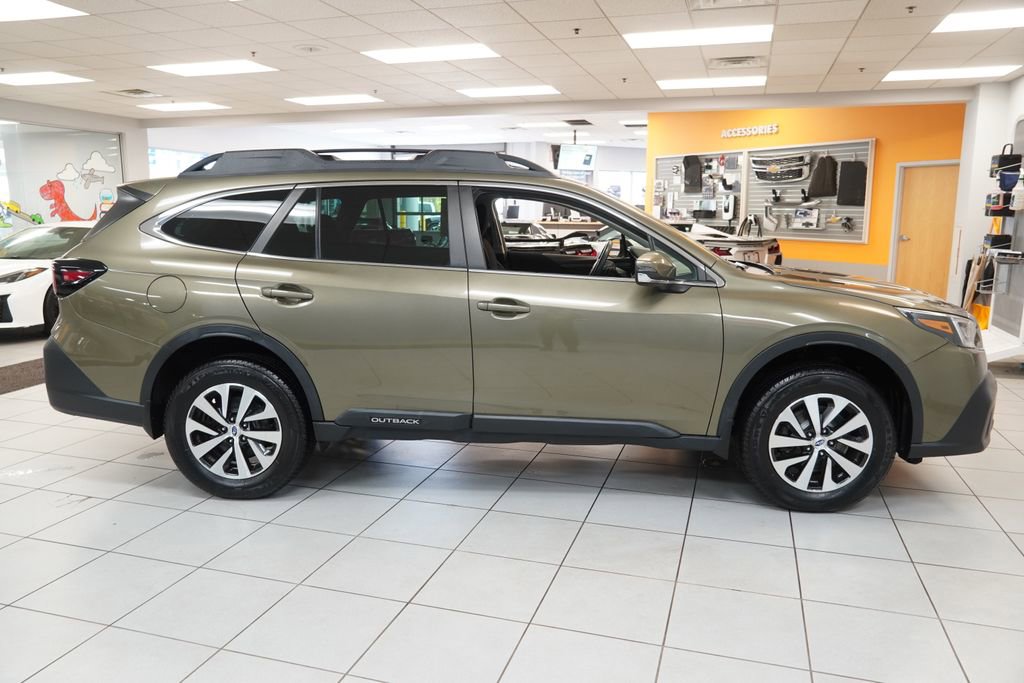 Used 2020 Subaru Outback Premium AWD/4WD image 14