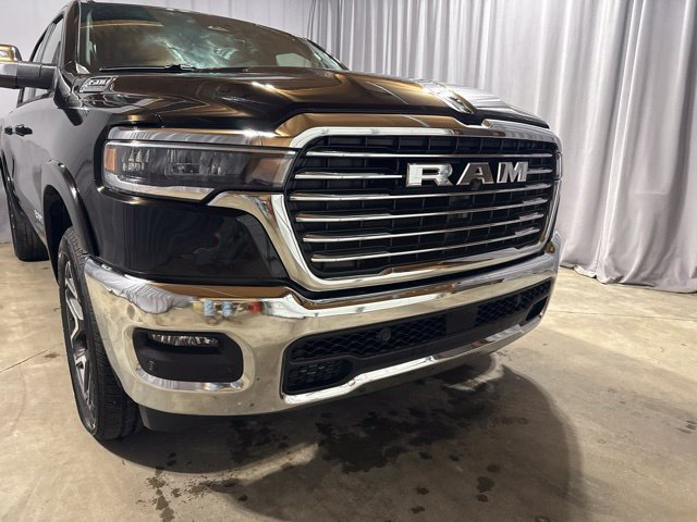 Used 2026 RAM 1500 Laramie AWD/4WD image 13