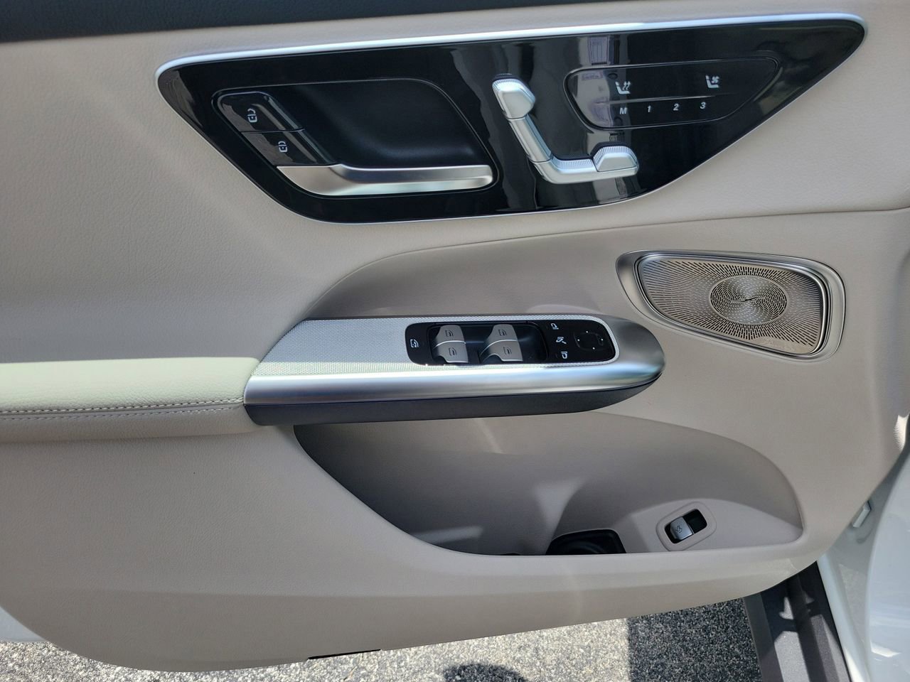 New 2026 Mercedes-Benz GLC 300 image 19
