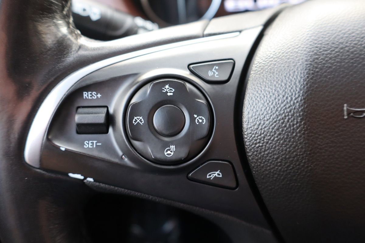 Used 2019 Buick Enclave Avenir w/ Avenir Technology Package image 32