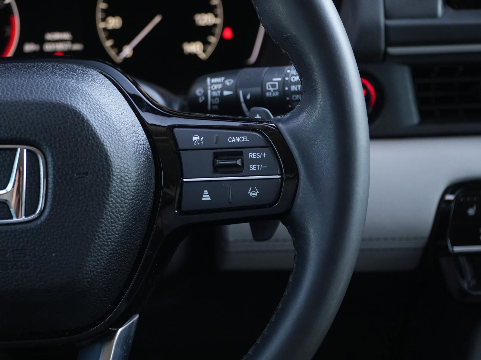 Used 2024 Honda Pilot EX-L image 24