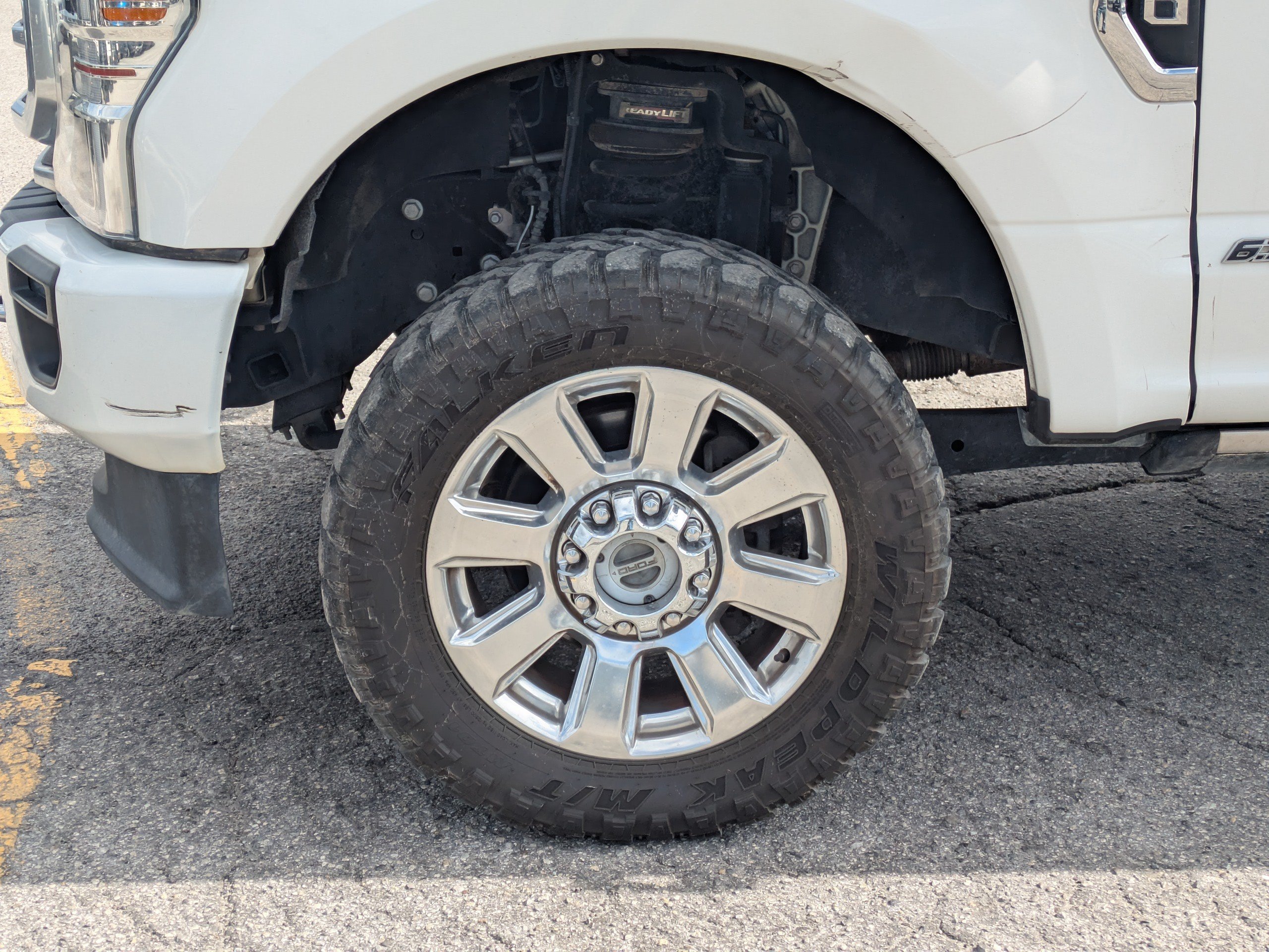 Used 2021 Ford F250 Platinum w/ FX4 Off-Road Package AWD/4WD image 12