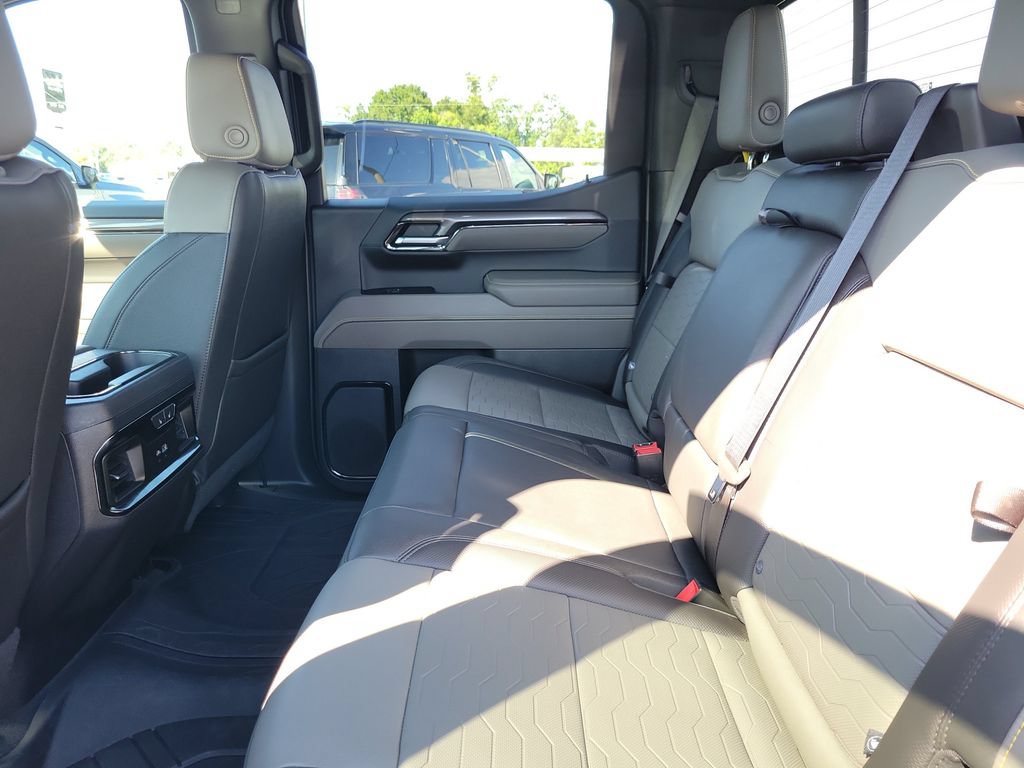 Used 2022 Chevrolet Silverado 1500 ZR2 w/ Technology Package AWD/4WD image 22