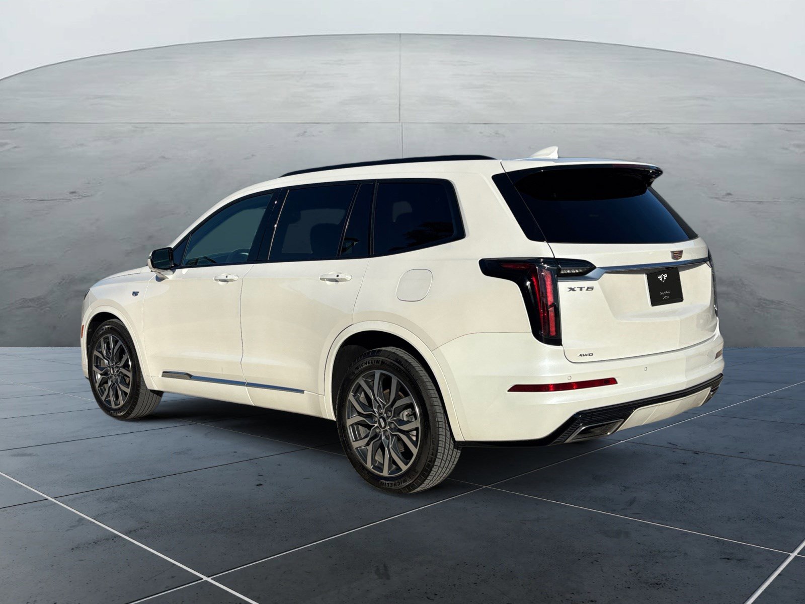 Used 2021 Cadillac XT6 Sport AWD/4WD image 3