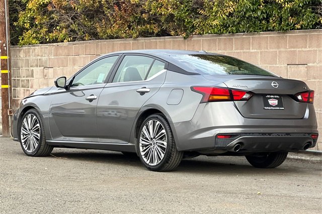 Used 2023 Nissan Altima 2.5 SL image 9